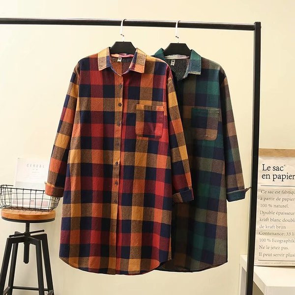 Lezser női hosszú kockás ing klasszikus gallérral és zsebbel