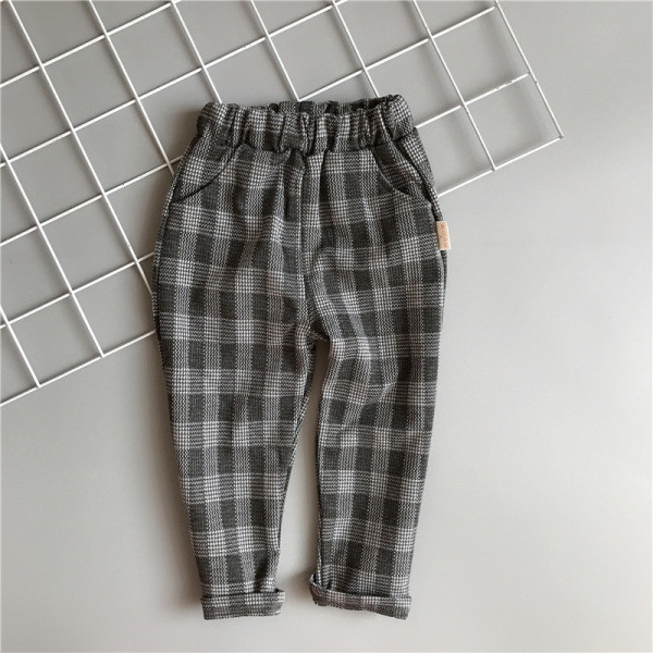 Set copii in carouri pentru baieti in trei parti