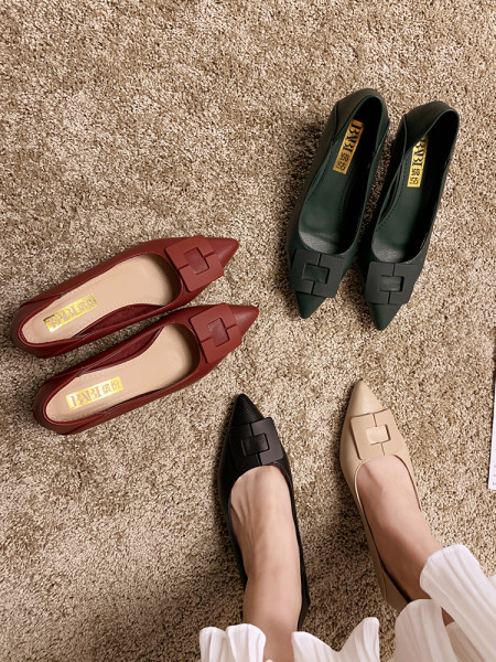 Pantofi moderni de dama din piele ecologica cu toc subtire de 7 cm