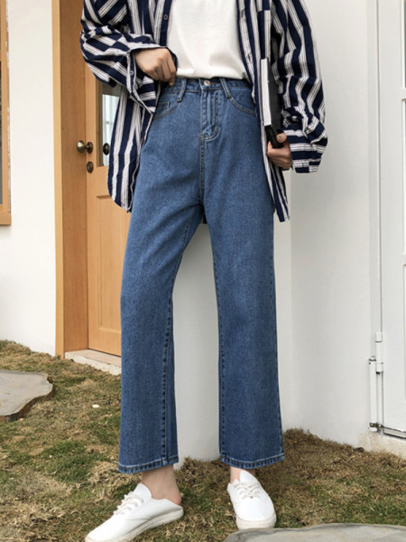 Egyenes modell női farmer magas derékkal és gombokkal