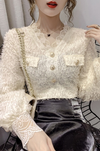 Camasa de dama model nou cu dantela si decolteu in V