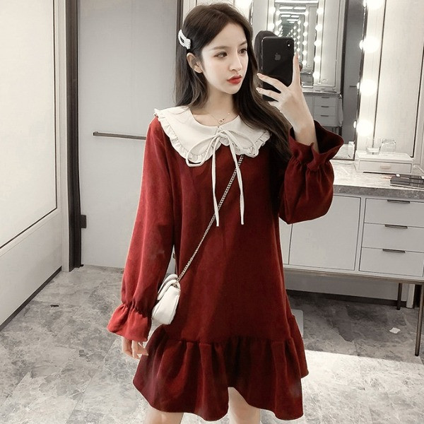 Retro naiste sametkleit ovaalse dekoltee ja lipsudega