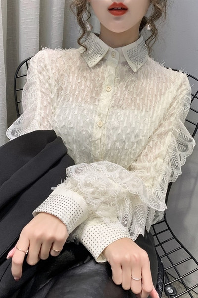 Moodne naiste särk klassikalise krae ja kivikestega