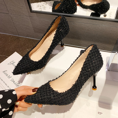 Stilingi moteriški batai 9 cm plonu kulnu - smailaus modelio