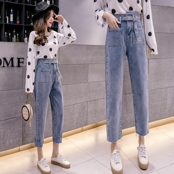 Blugi de dama moderni cu curea si buzunare - model drept