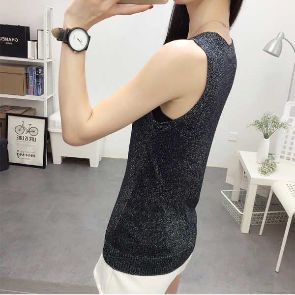 Laisvalaikio moteriškos kelnės su špico iškirpte ir blizgiu efektu