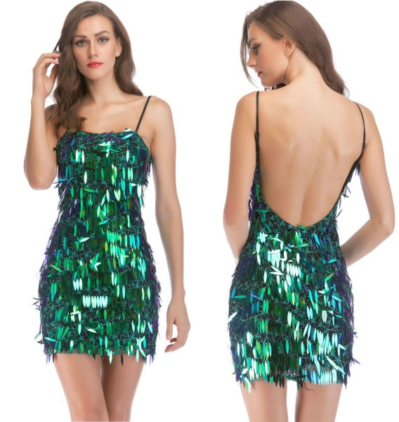 Elegantna ženska kratka haljina s golim leđima i tankim naramenicama