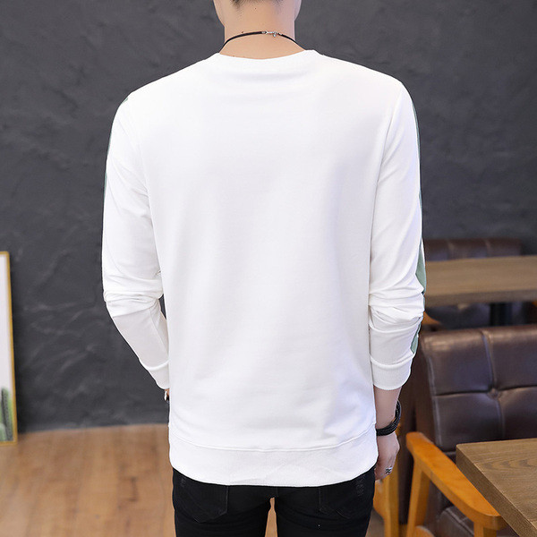 Modern férfi blúz hosszú ujjal és hímzéssel