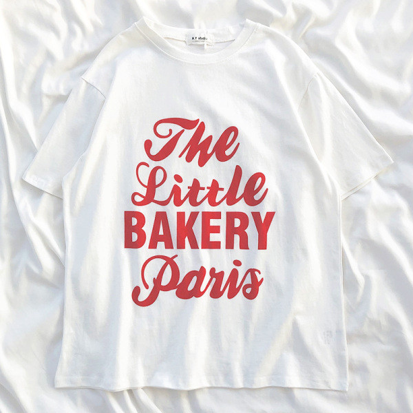 Fehér női póló rövid ujjal, piros felirattal