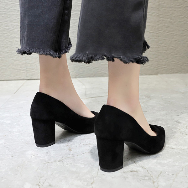 Pantofi casual de dama din piele intoarsa ecologica model ascutit cu toc mic