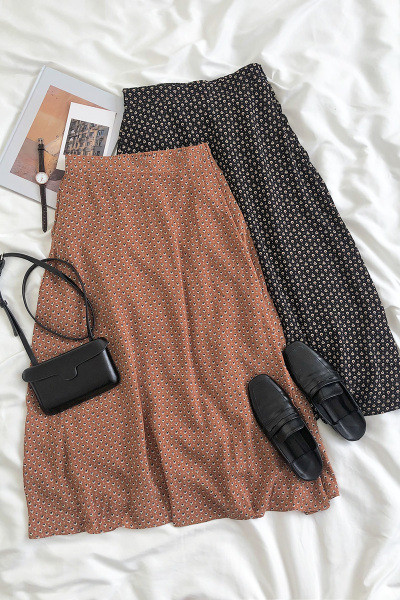 Pavasarinis moteriškas sijonas aukštu juosmeniu