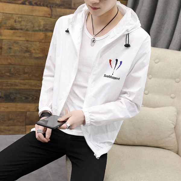 Vīriešu pavasara jaka ar kapuci un uzrakstu