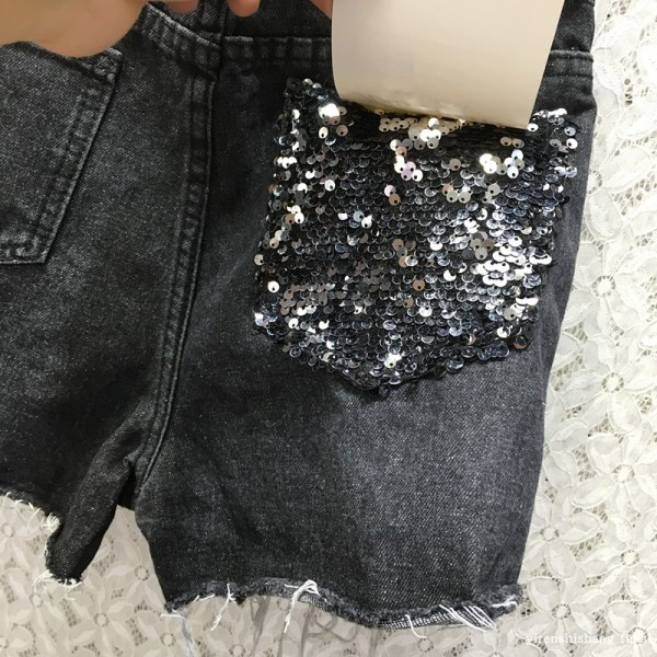 HIT Pantaloni scurți moderni de damă cu element de paiete