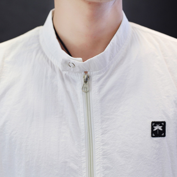 Pavasara ikdienas vīriešu jaka ar rāvējslēdzēju