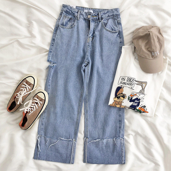 Blugi de dama cu motive rupte si talie inalta - model larg