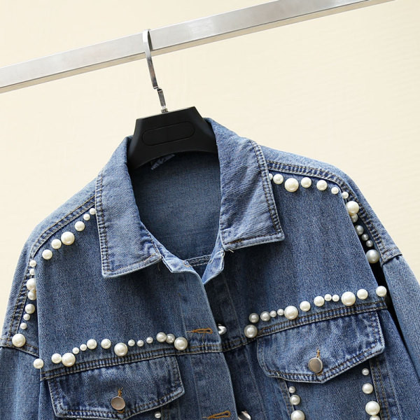 Tavaszi női farmerdzseki széles modell gyöngyökkel