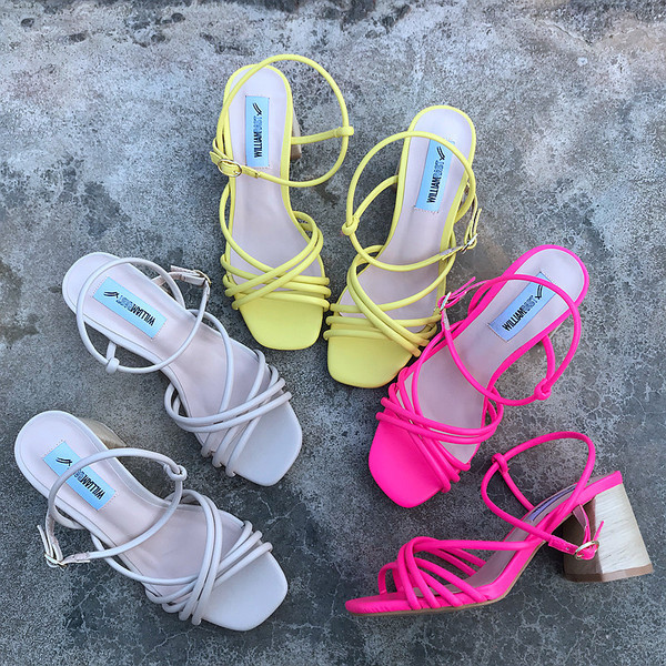 Új szandálmodell ekobőr pántokkal és 8 cm-es sarokkal