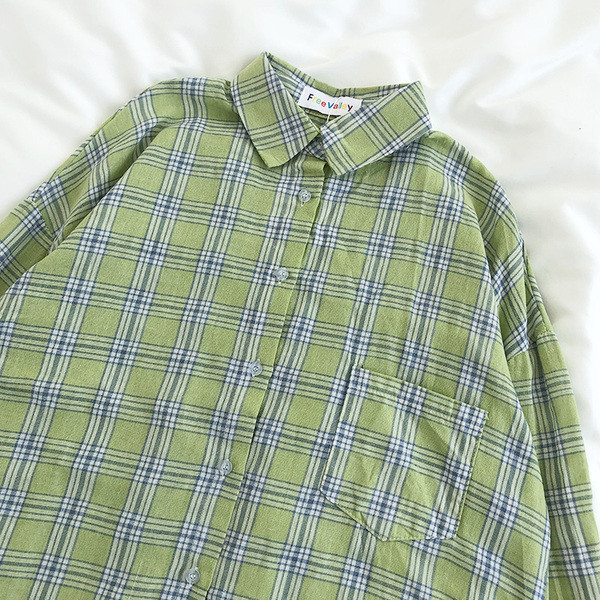 Tavaszi női kockás ing klasszikus gallérral és zsebbel