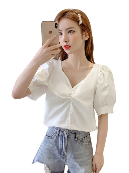 Cămașă de damă cu decolteu spitz și mâneci scurte