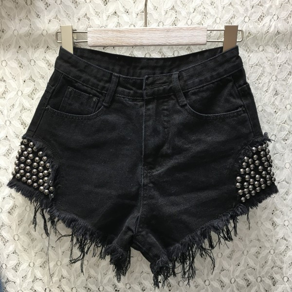 Model nou de pantaloni scurți de damă cu talie înaltă și nituri metalice