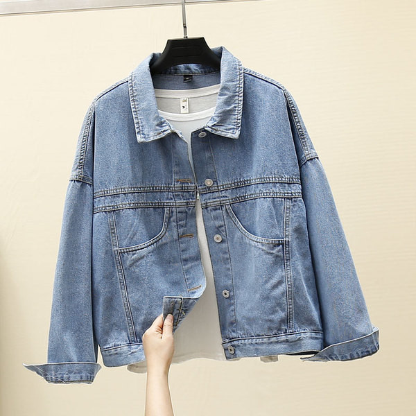 Široki model traper jakne s klasičnom kragnom i šljokicama