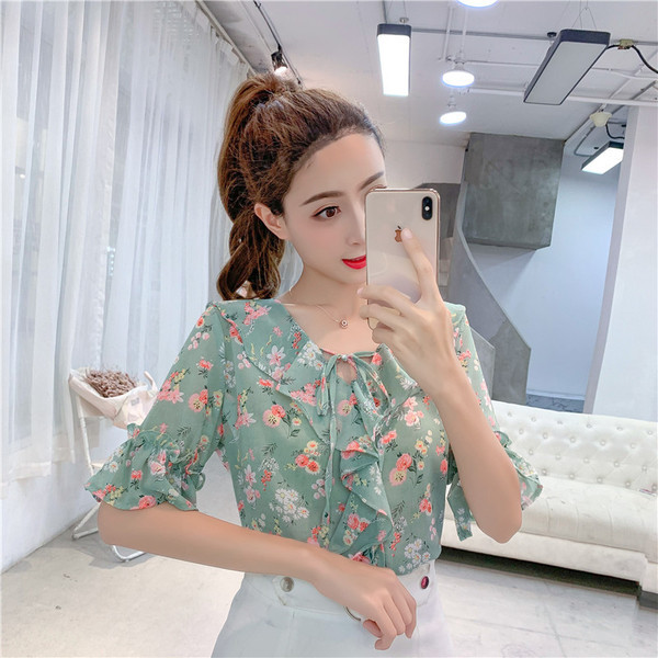 Sieviešu ikdienas krekls no šifona un ziedu raksta