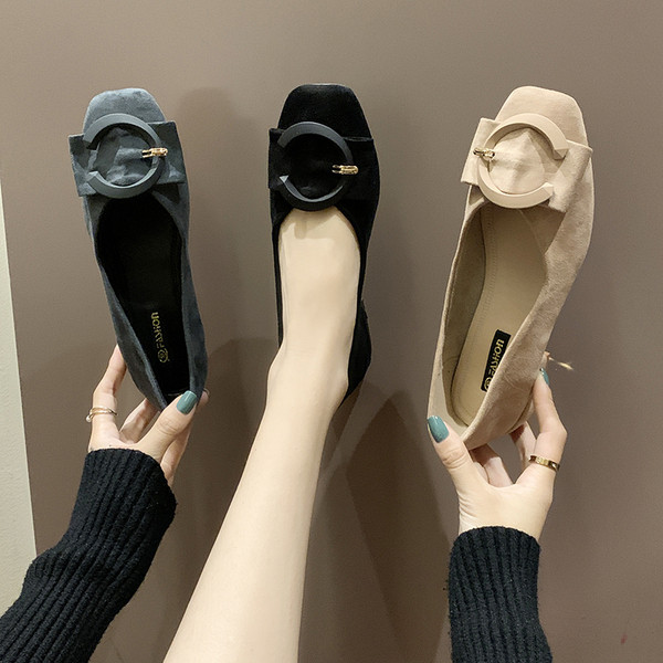 Női alkalmi cipő lapos talppal és csattal