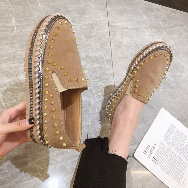 Mocasini moderni de dama cu talpa inalta si ochiuri metalice