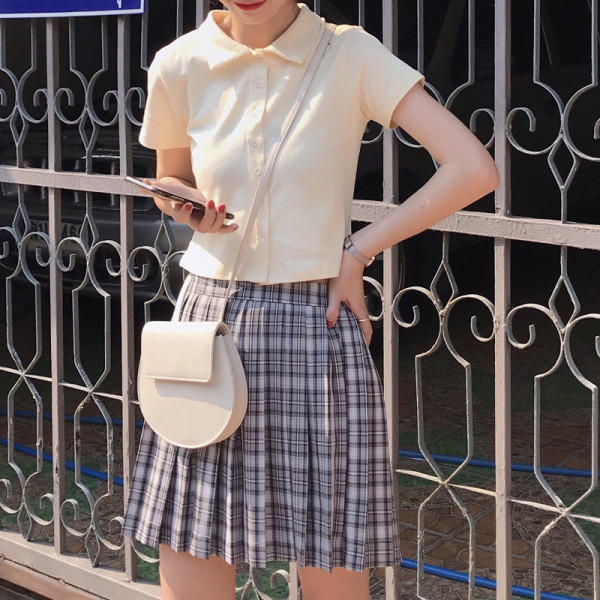 Tricou dama cu maneca scurta si guler clasic