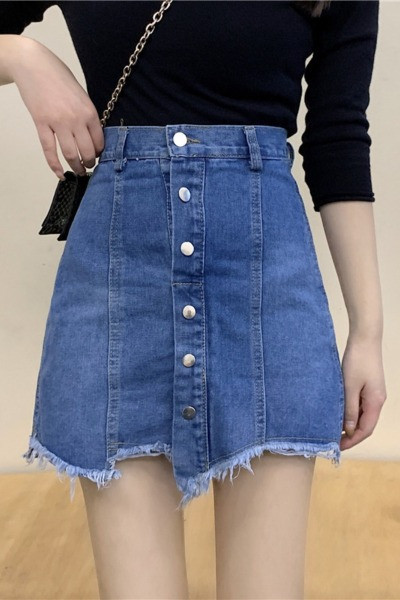 Lühike asümmeetriline nööpidega teksaseelik