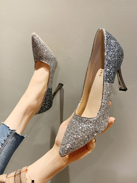 Pantofi eleganti de dama cu tocuri subtiri si pietre