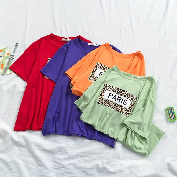 Tricou de dama modern cu model leopard