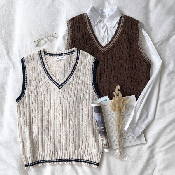 Retro moteriška liemenė su špicine iškirpte