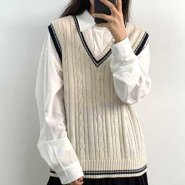 Retro moteriška liemenė su špicine iškirpte