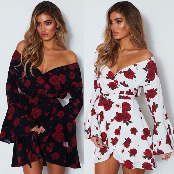 Moderna ženska kratka haljina spuštenih rukava i cvjetnog uzorka