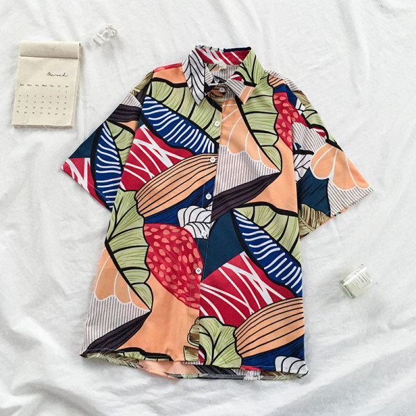 Színes női ing klasszikus gallérral és rövid ujjal