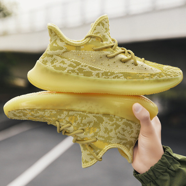 Alkalmi férfi tornacipő textilből, fűzővel, lapos talppal