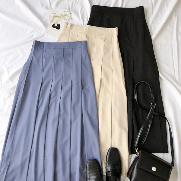 Fusta lunga plisata cu talie inalta