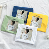 Įprasti marškinėliai trumpomis rankovėmis ir raštu