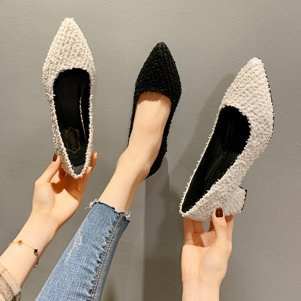 Pantofi de dama eleganti cu toc gros de 5 cm - model ascutit