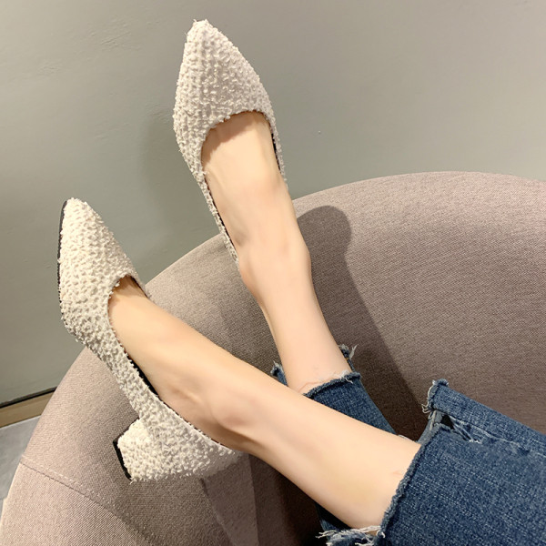 Pantofi de dama eleganti cu toc gros de 5 cm - model ascutit