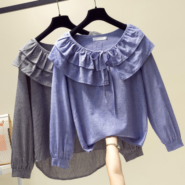 Prugasta ženska bluza s dugim rukavima, ovalnim izrezom i vezicama