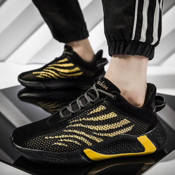 Férfi alkalmi tornacipő fűzővel és lapos talppal