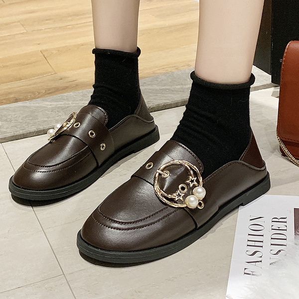 Ženske casual cipele sa metalnom kopčom - dva modela