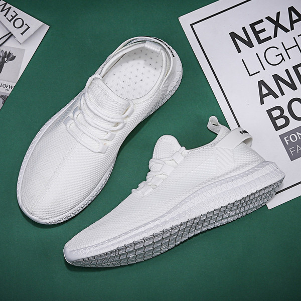 Alkalmi férfi tornacipő textilből, lapos talppal és fűzővel