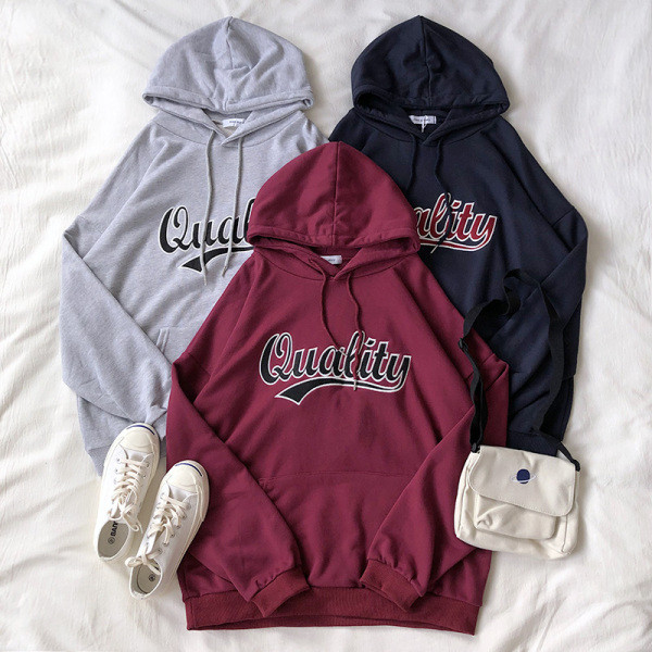 Moteriškas sportinis megztinis su raštu