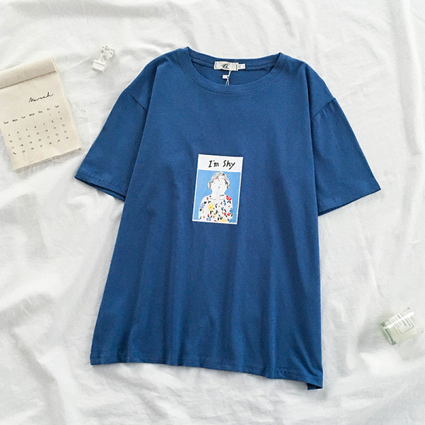 Modernūs moteriški marškinėliai su aplikacijomis ir ovalia iškirpte