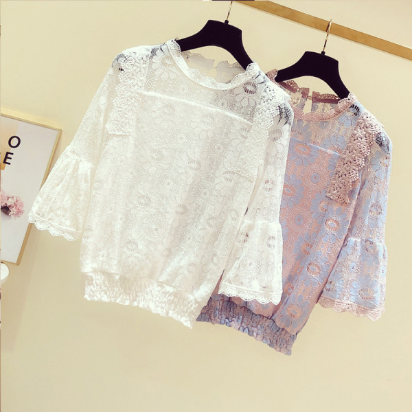 Bluza de dama din dantela model nou cu decolteu oval si maneci lotus