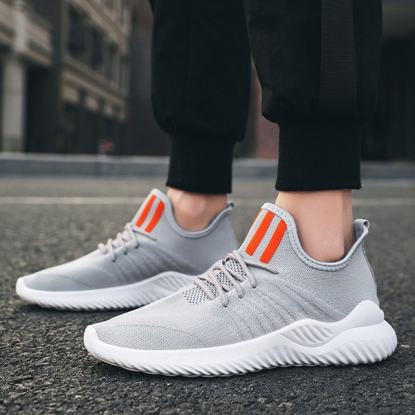 Vyriški laisvalaikio sportbačiai lygiu tekstiliniu padu