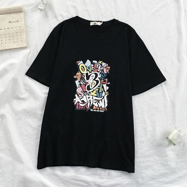 Moteriški platūs marškinėliai apvalia iškirpte ir trumpomis rankovėmis